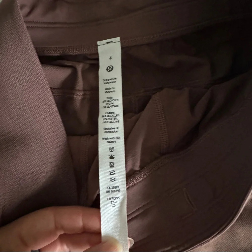 ๐๐ค Lululemon License to Train HR Short 4โ Dark Oxide - Picture 5 of 9